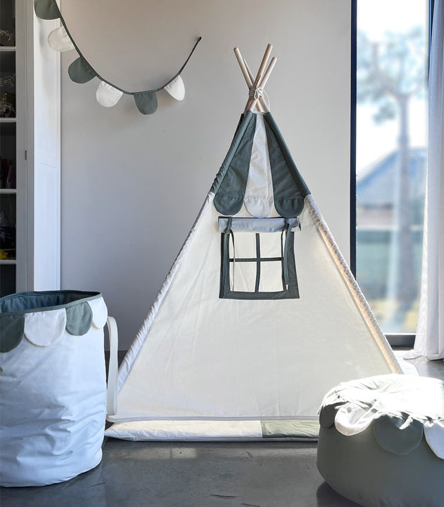 Circus Teepee with Mat