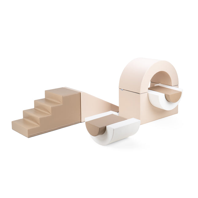 The Tunnel Gym, Neutral
